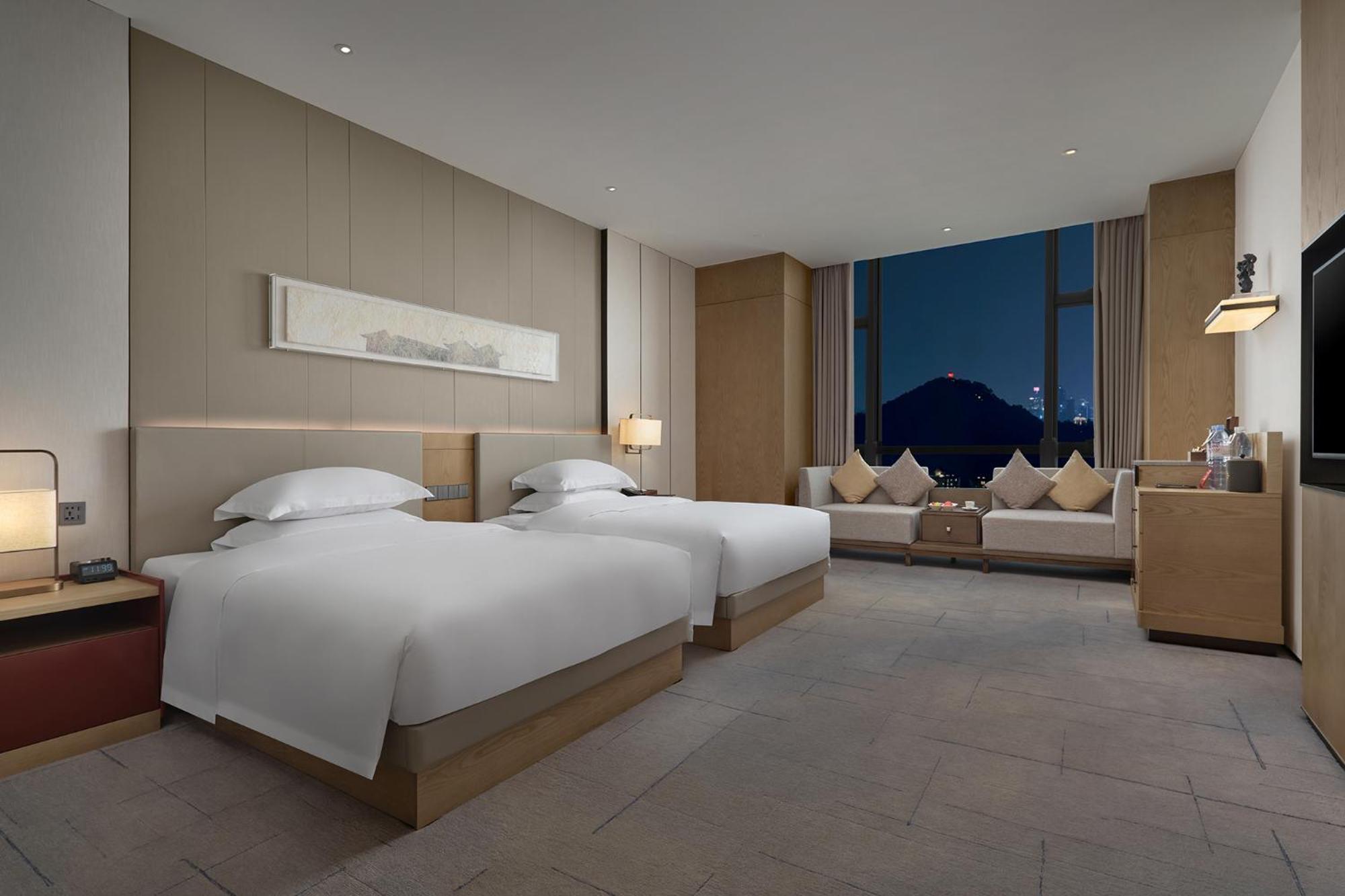 Dongguan Dongcheng International Hotel - Free Shuttle Buses For Executive Room Guests During Canton Fair Dış mekan fotoğraf