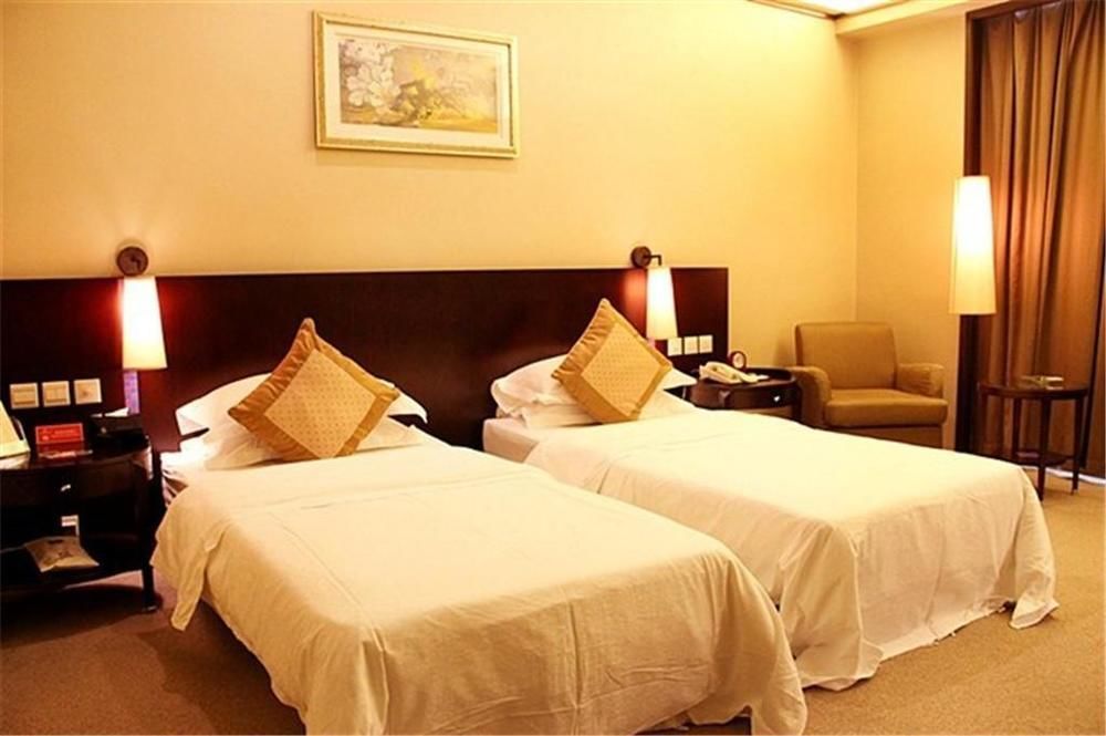 Dongguan Dongcheng International Hotel - Free Shuttle Buses For Executive Room Guests During Canton Fair Dış mekan fotoğraf